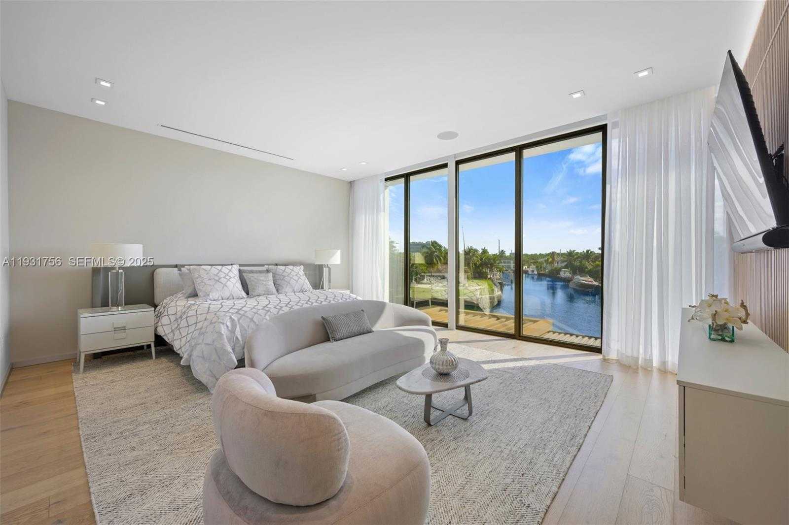 Small Image of 3260 NORTH EAST 165TH ST, North Miami Beach Number 19