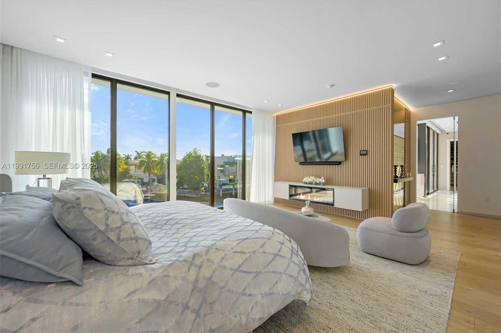 Small Image of 3260 NORTH EAST 165TH ST, North Miami Beach Number 20