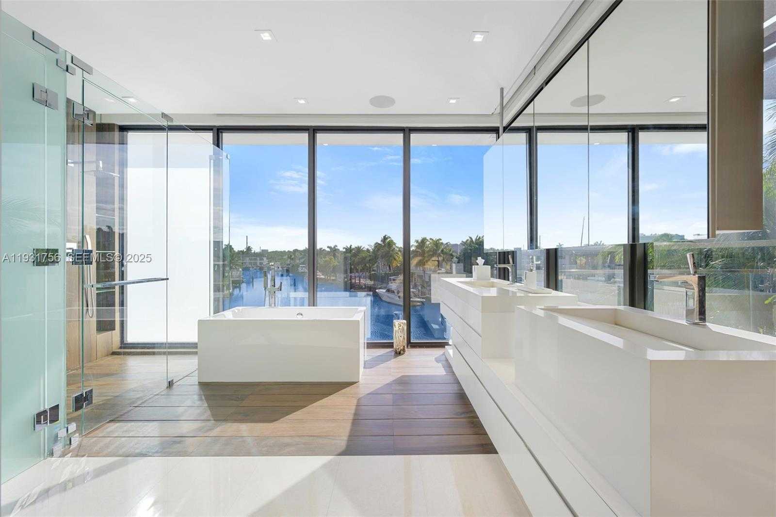 Small Image of 3260 NORTH EAST 165TH ST, North Miami Beach Number 23