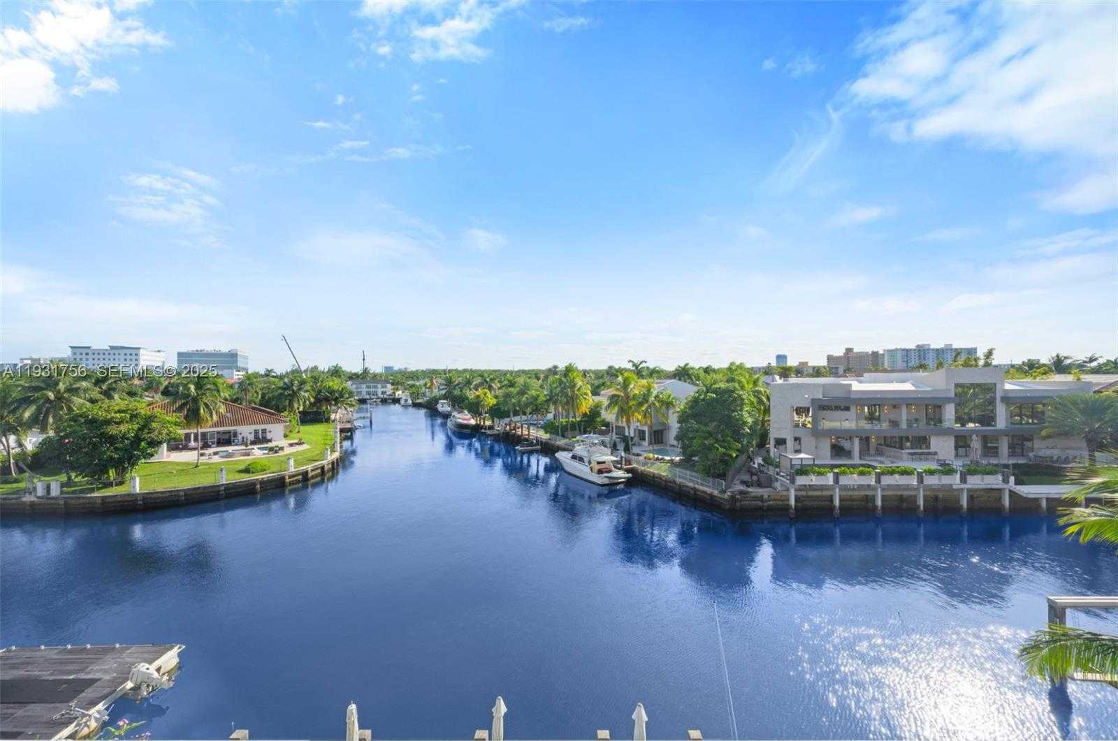 Small Image of 3260 NORTH EAST 165TH ST, North Miami Beach Number 33