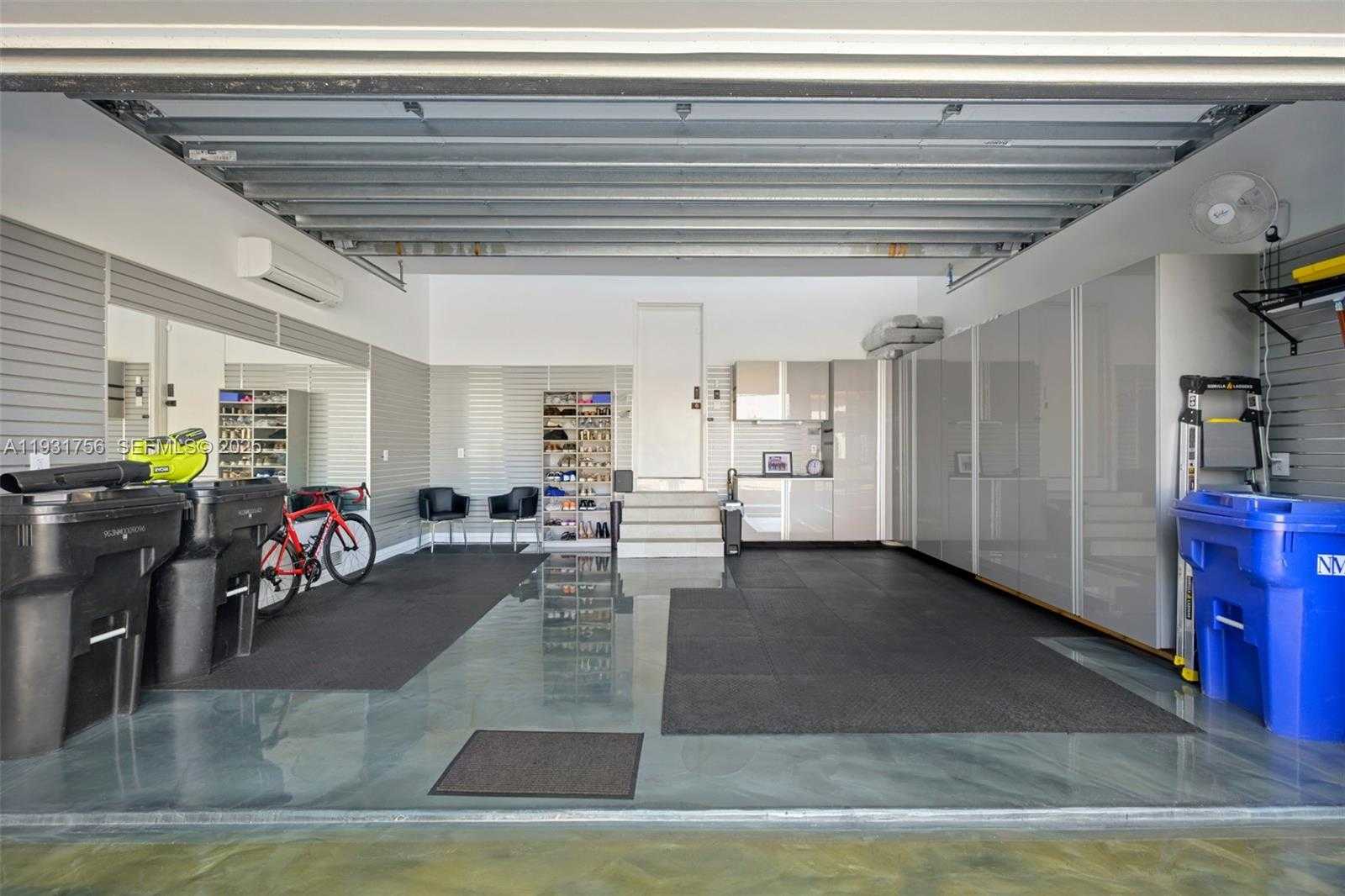 Small Image of 3260 NORTH EAST 165TH ST, North Miami Beach Number 43