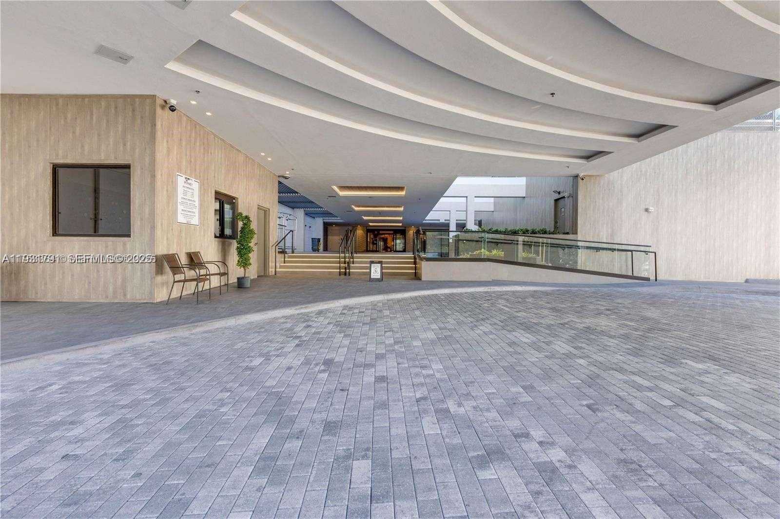 Small Image of 2301 COLLINS AVE #529, Miami Beach Number 11