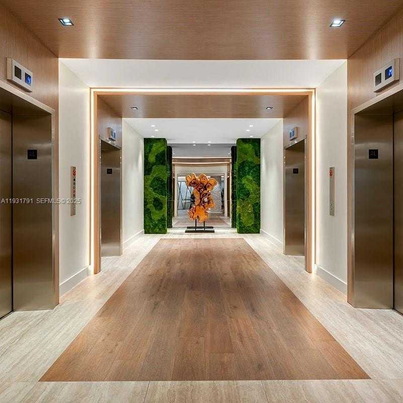 Small Image of 2301 COLLINS AVE #529, Miami Beach Number 13