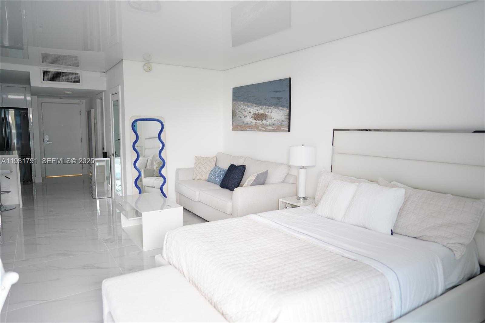 Small Image of 2301 COLLINS AVE #529, Miami Beach Number 6