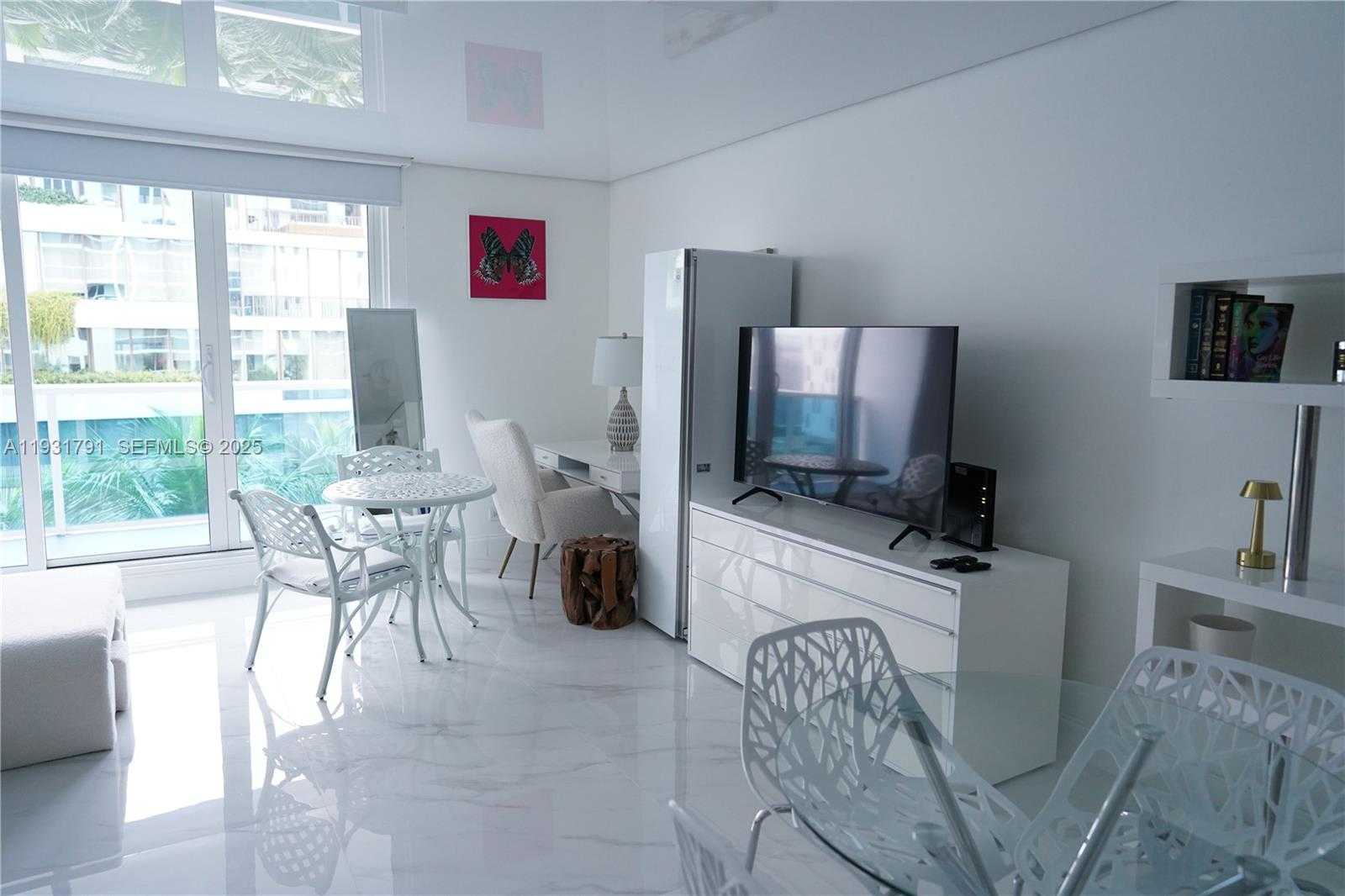 Small Image of 2301 COLLINS AVE #529, Miami Beach Number 8