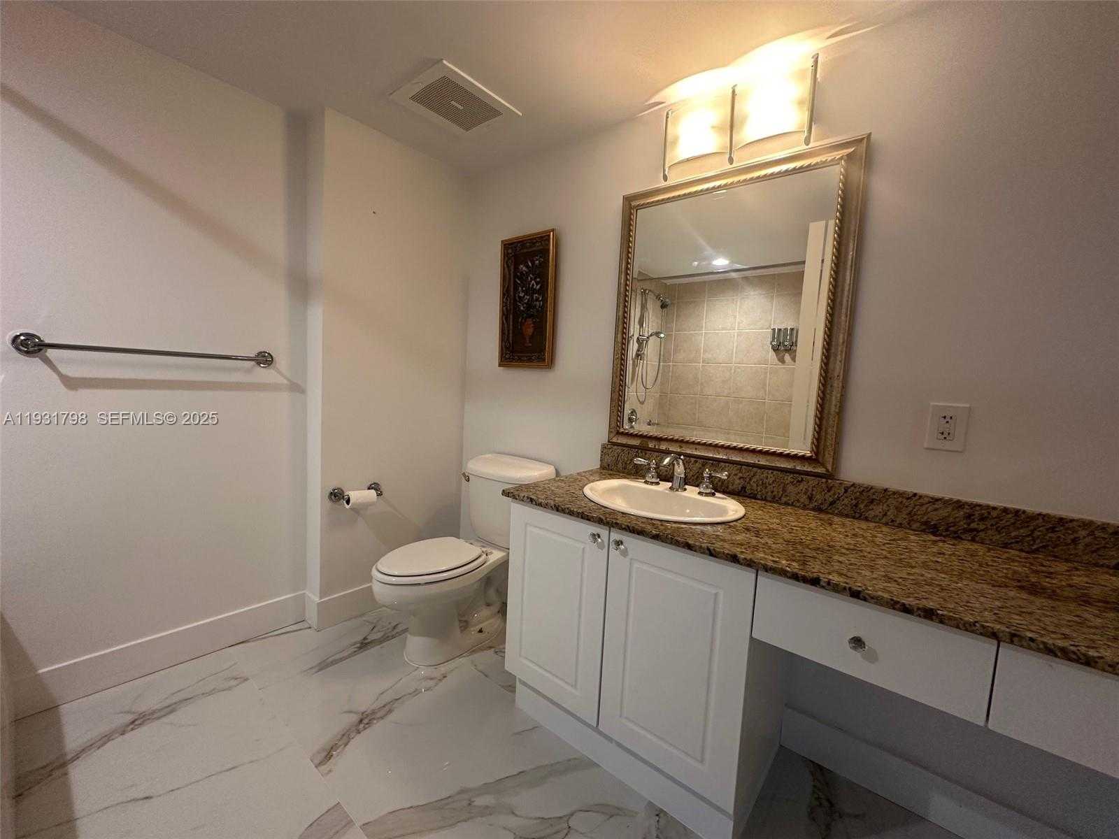 Small Image of 19501 WEST COUNTRY CLUB DR #406, Aventura Number 10