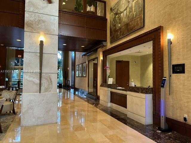 Small Image of 19501 WEST COUNTRY CLUB DR #406, Aventura Number 20