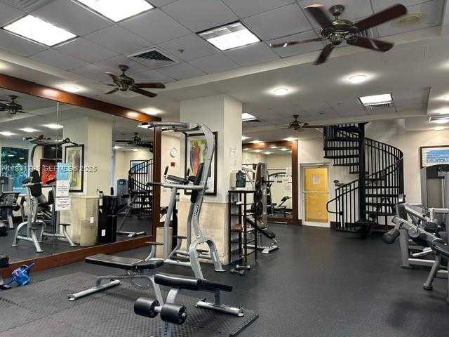 Small Image of 19501 WEST COUNTRY CLUB DR #406, Aventura Number 22