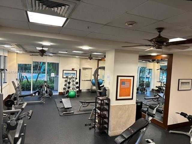 Small Image of 19501 WEST COUNTRY CLUB DR #406, Aventura Number 23