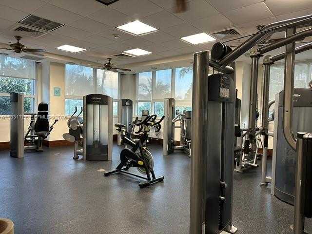 Small Image of 19501 WEST COUNTRY CLUB DR #406, Aventura Number 28