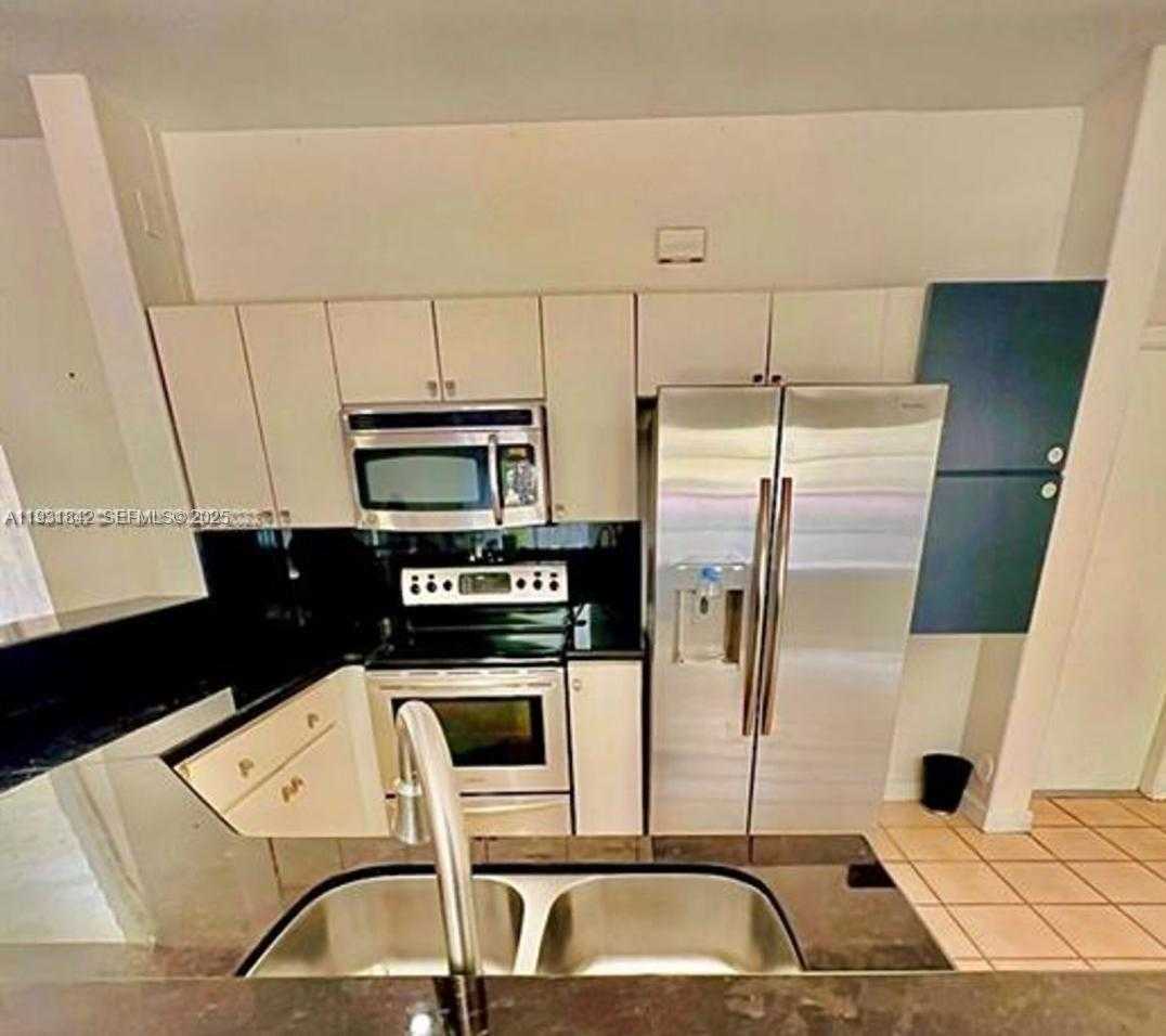 Small Image of 16972 SOUTH WEST 33RD CT #16972, Miramar Number 3