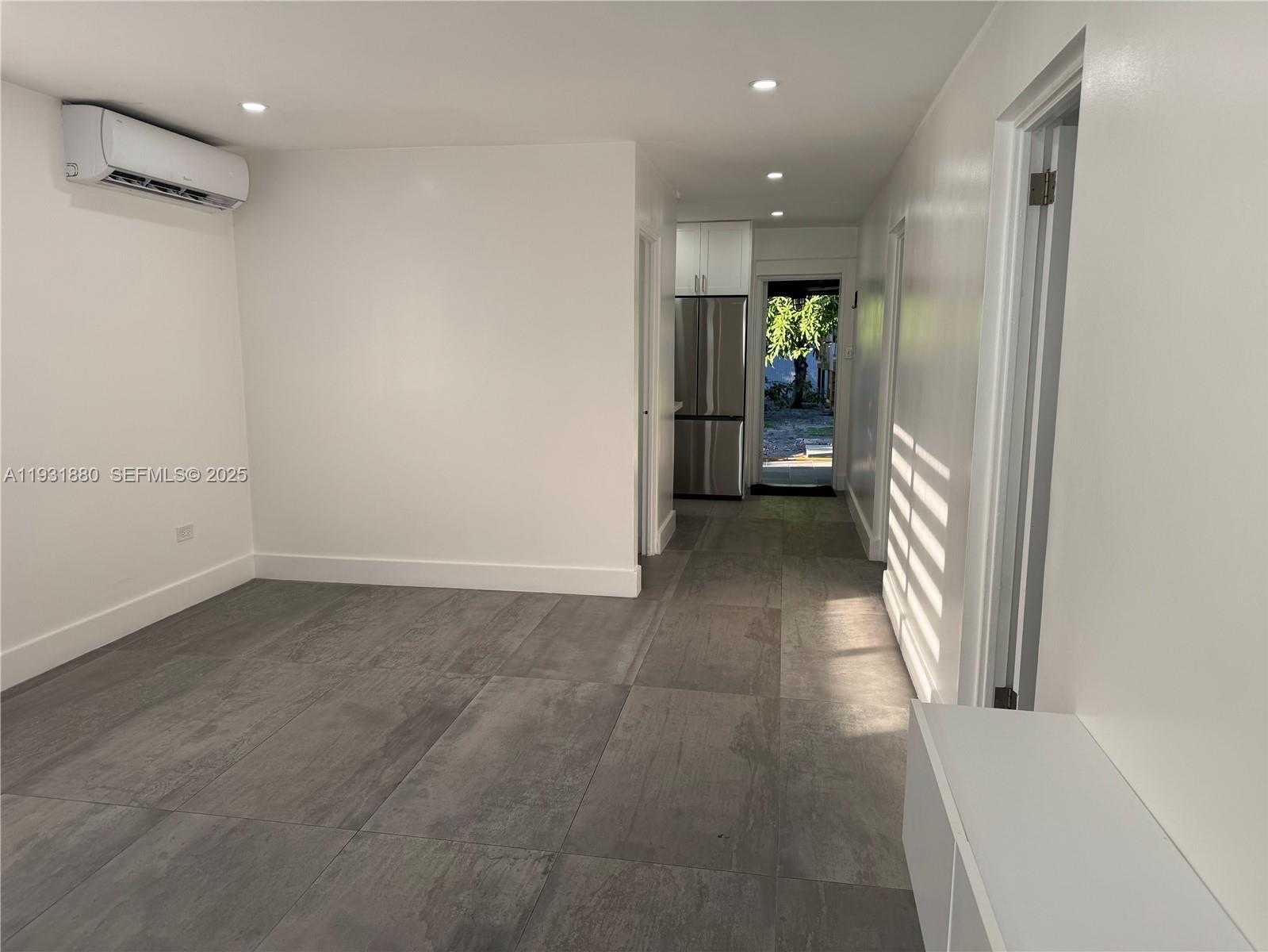 Small Image of 731 EAST 19TH ST, Hialeah Number 2