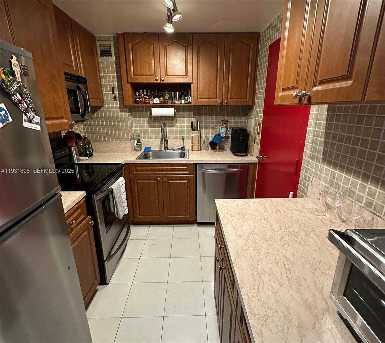 Small Image of 3301 NORTH EAST 5TH AVE #805, Miami Number 6