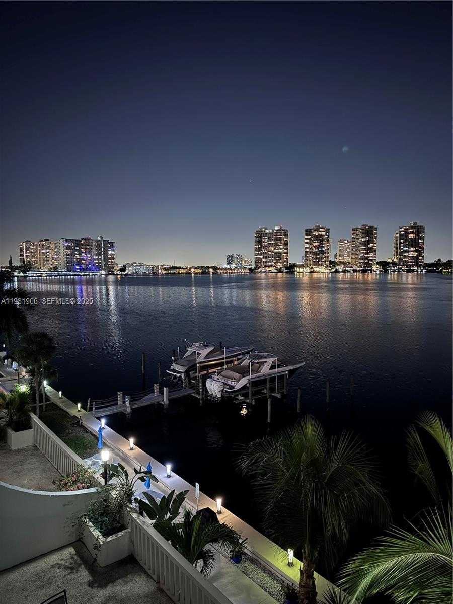Small Image of 17900 NORTH BAY RD #507, Sunny Isles Beach Number 2
