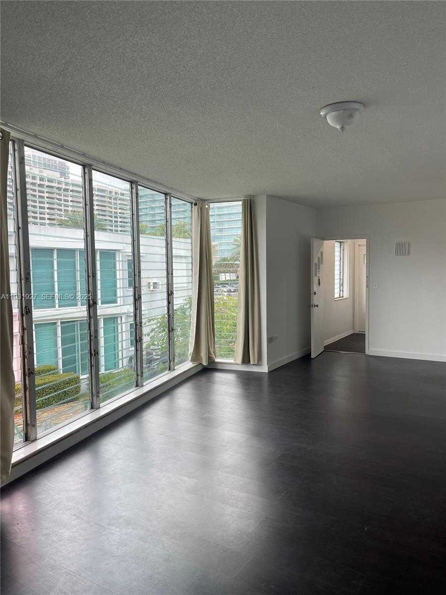 Small Image of 10178 COLLINS AVE #202, Bal Harbour Number 4
