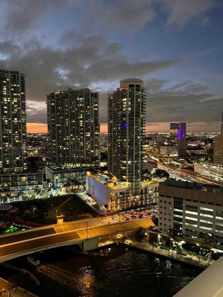 Small Image of 31 SOUTH EAST 5TH ST #2907, Miami Number 16