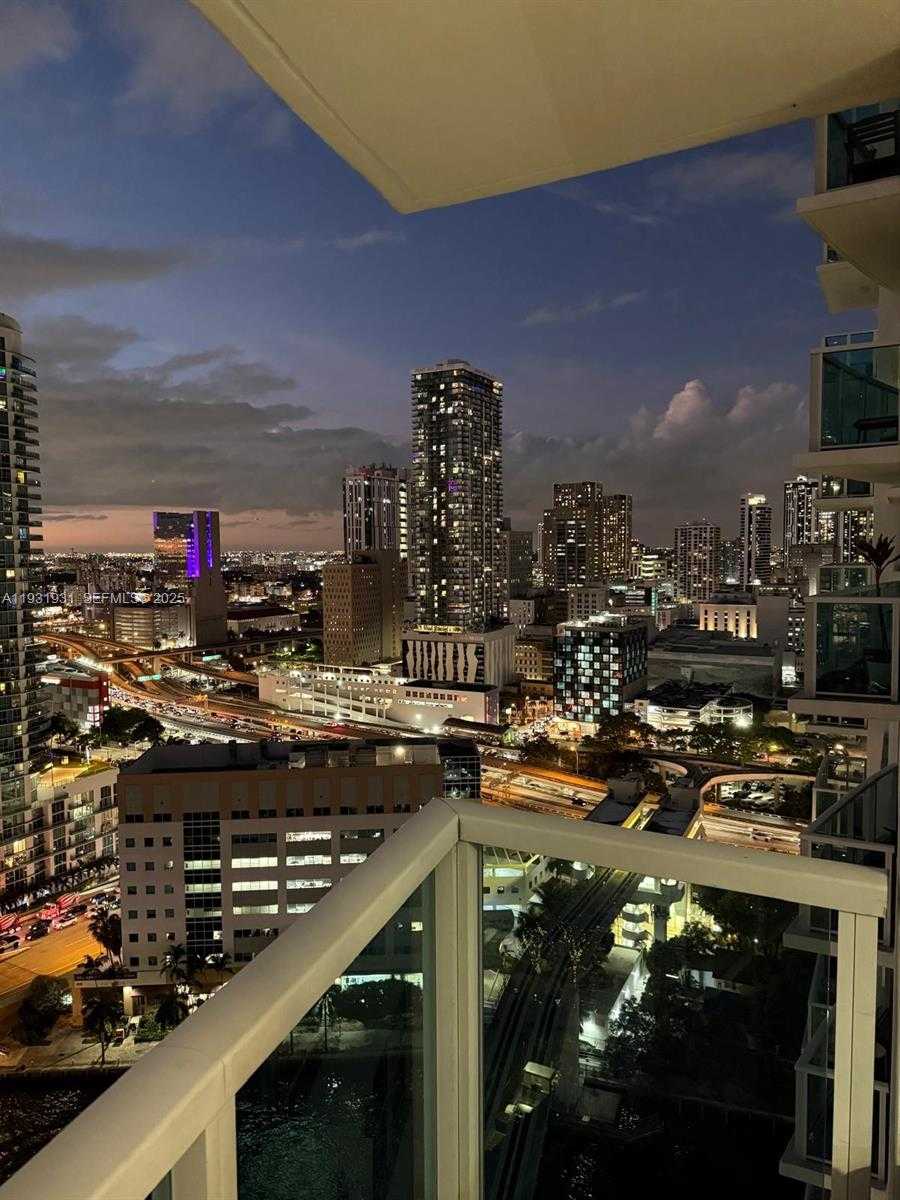 Small Image of 31 SOUTH EAST 5TH ST #2907, Miami Number 21