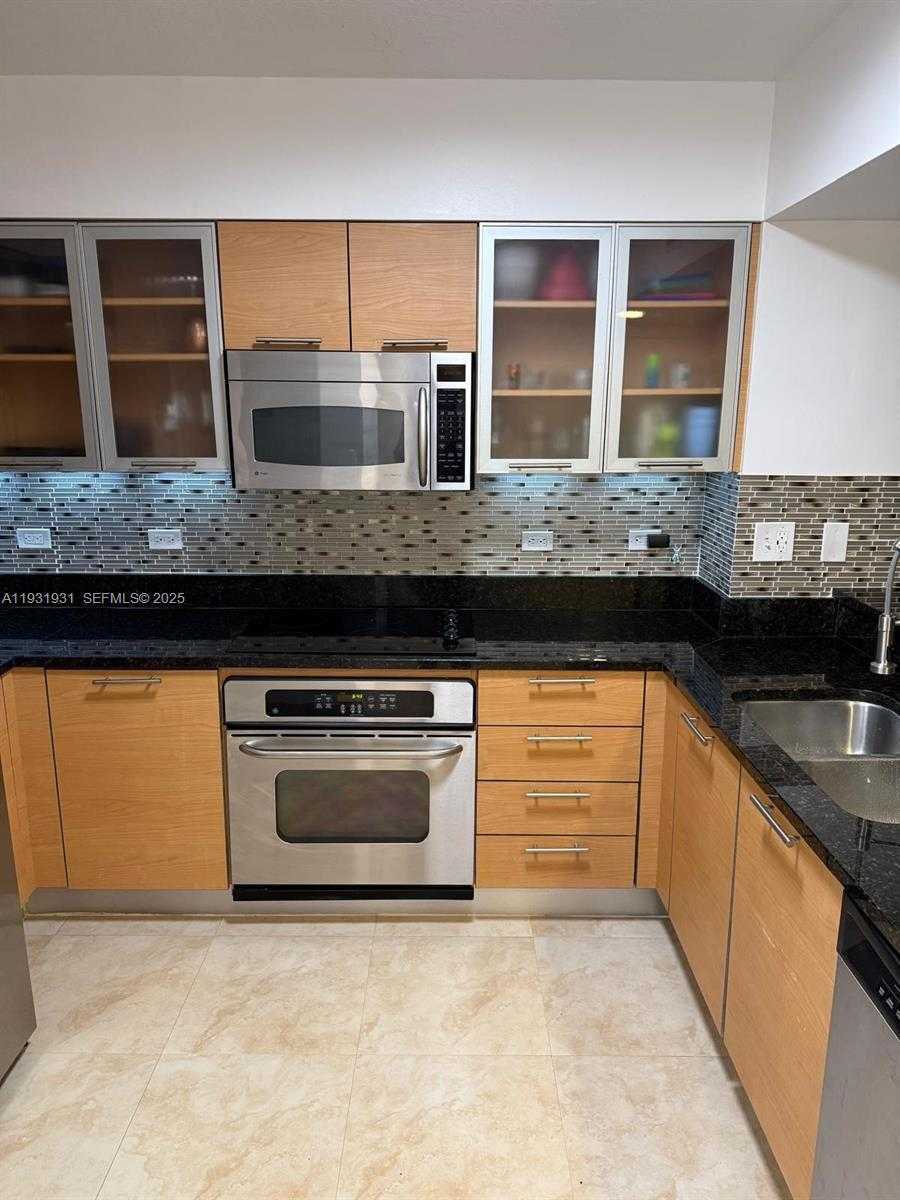 Small Image of 31 SOUTH EAST 5TH ST #2907, Miami Number 6