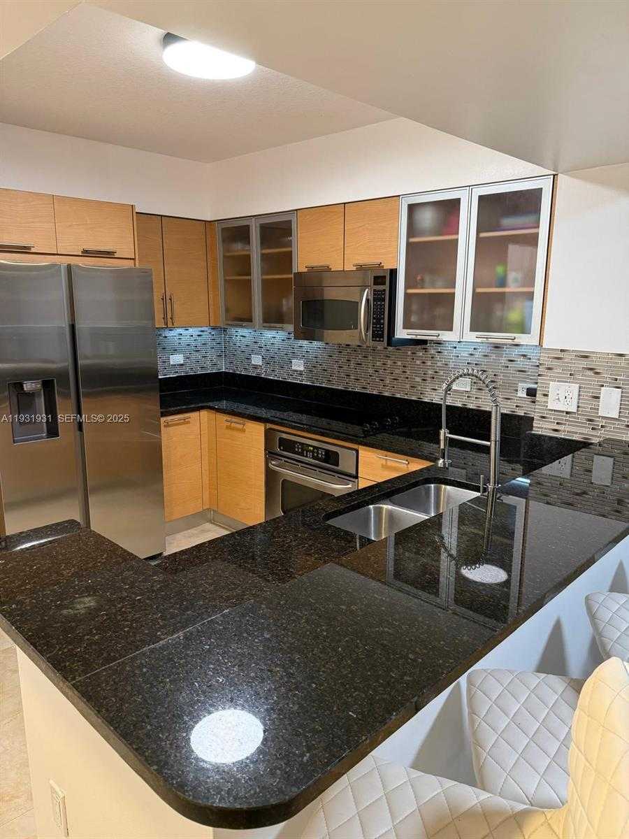 Small Image of 31 SOUTH EAST 5TH ST #2907, Miami Number 8