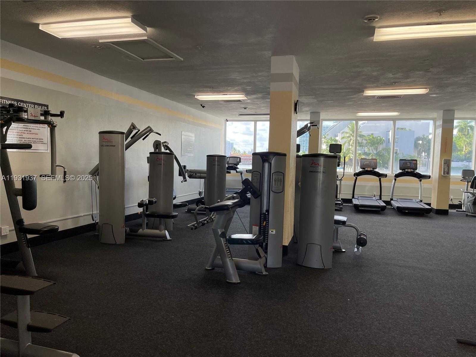 Small Image of 400 KINGS POINT DR #1131, Sunny Isles Beach Number 22