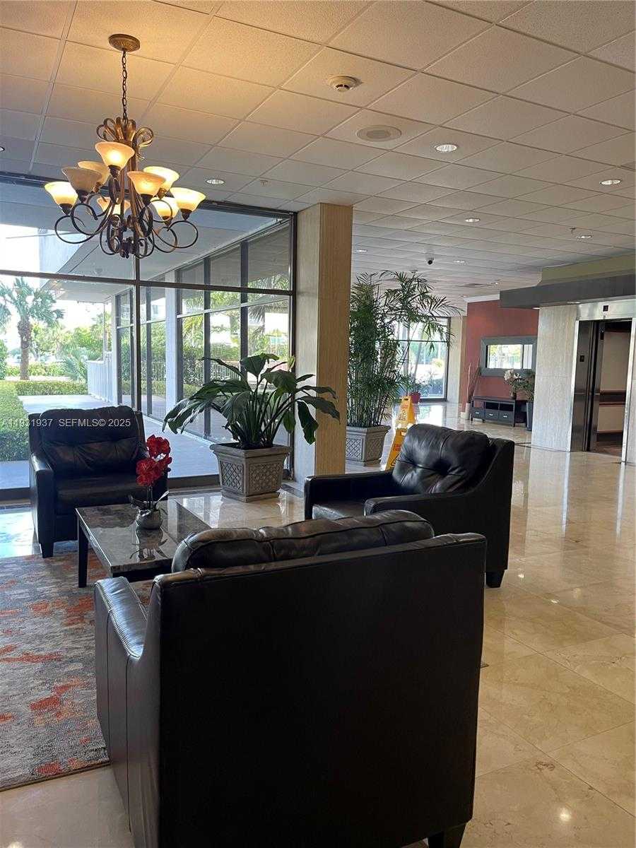 Small Image of 400 KINGS POINT DR #1131, Sunny Isles Beach Number 3