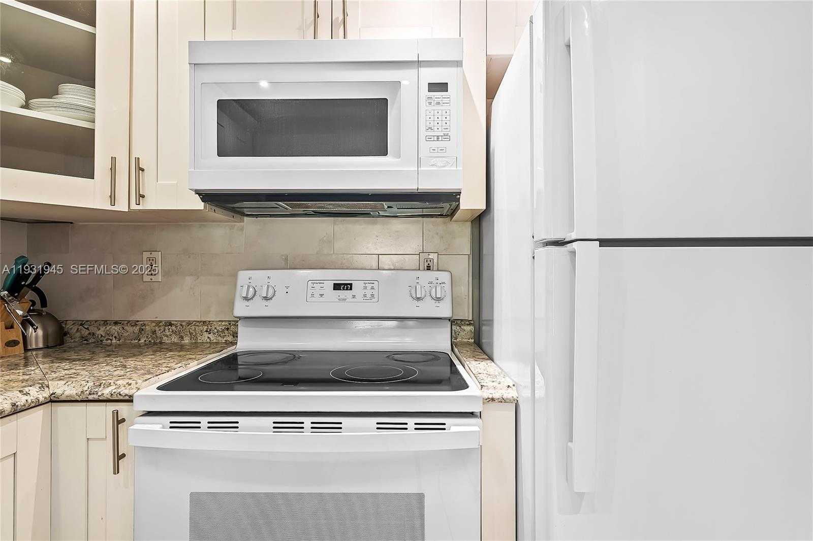 Small Image of 210 172ND ST #533, Sunny Isles Beach Number 2