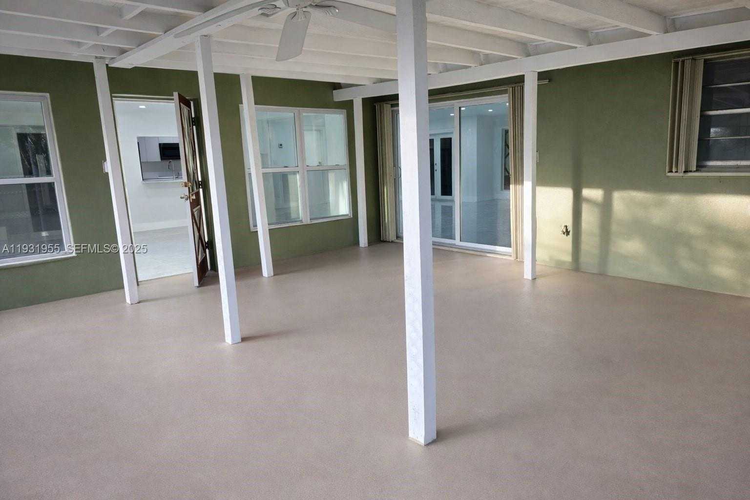 Small Image of Davie Number 41