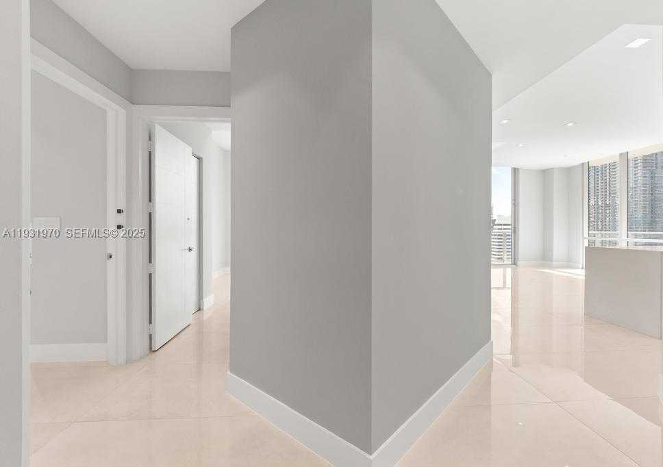 Small Image of 1010 SOUTH WEST 2ND AVE #PH03, Miami Number 5