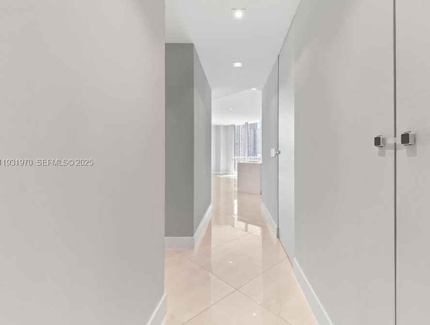 Small Image of 1010 SOUTH WEST 2ND AVE #PH03, Miami Number 6