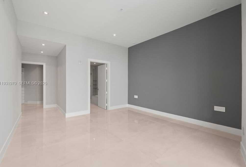 Small Image of 1010 SOUTH WEST 2ND AVE #PH03, Miami Number 8