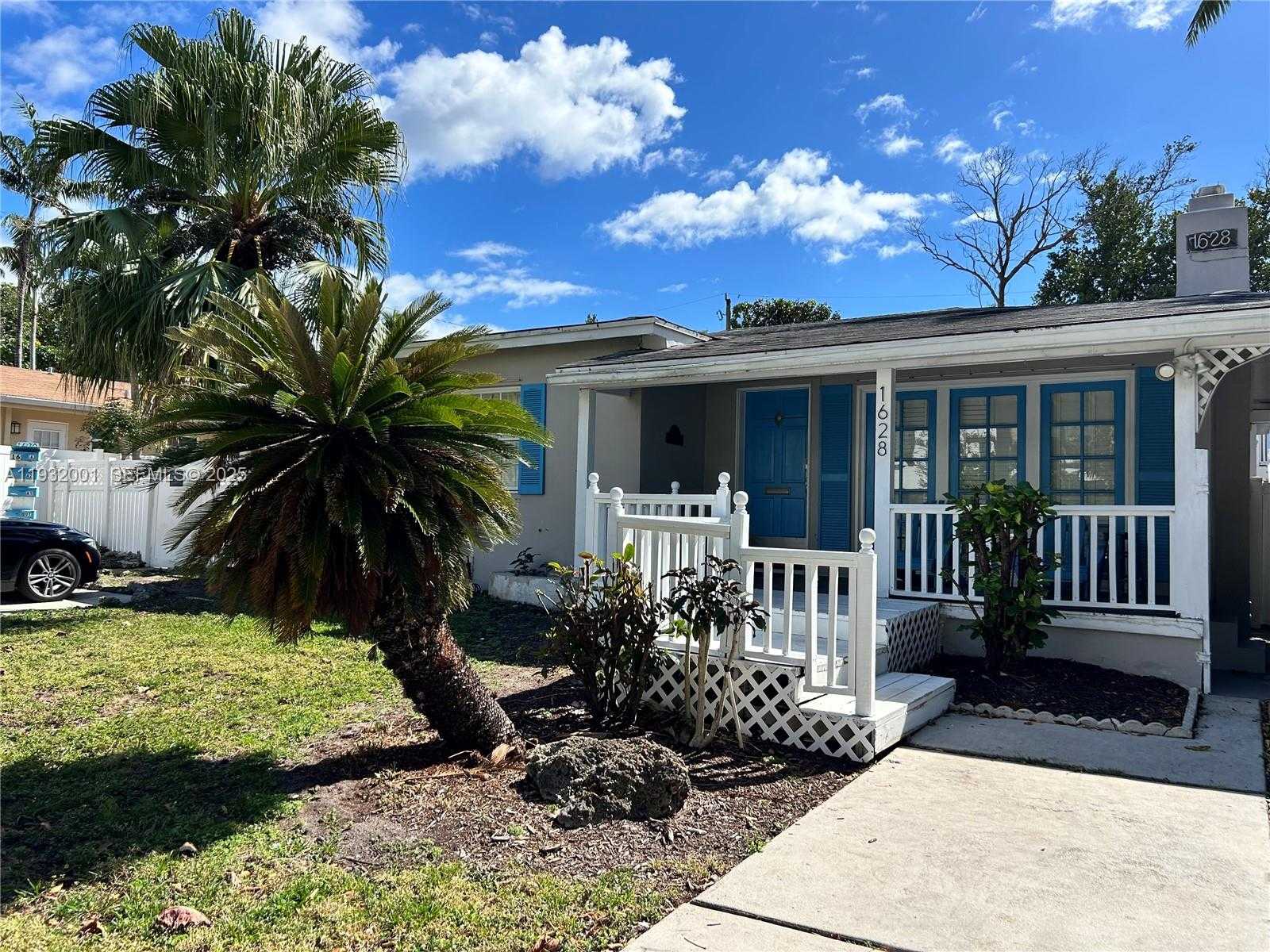 Small Image of 1628 NORTH EAST 4TH PL, Fort Lauderdale Number 2