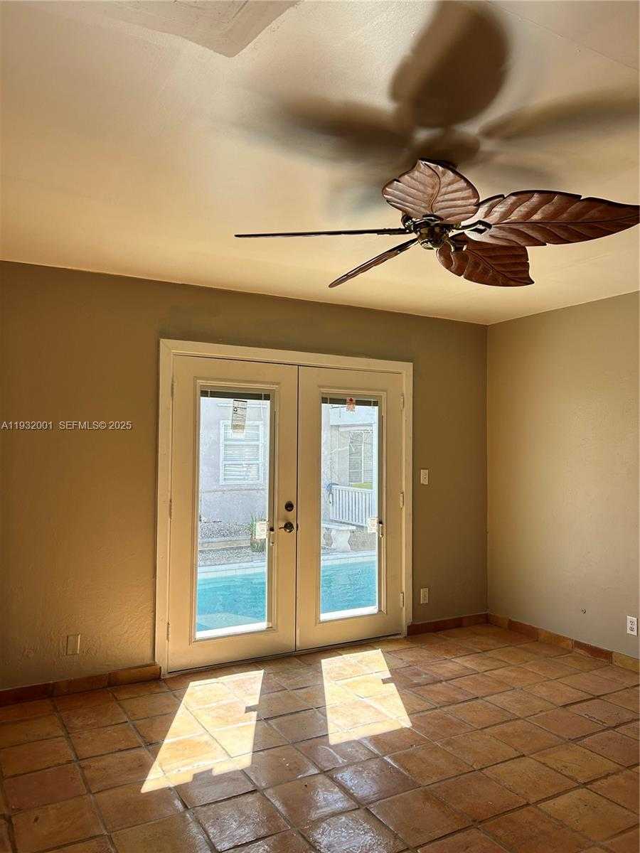 Small Image of 1628 NORTH EAST 4TH PL, Fort Lauderdale Number 9