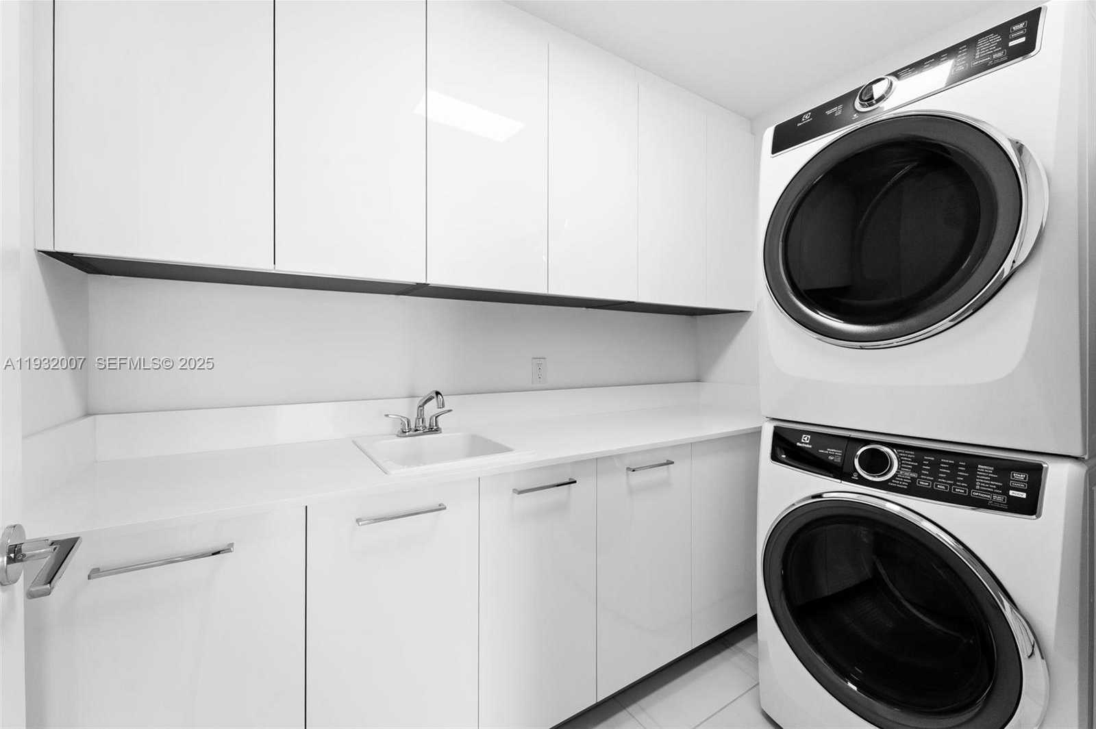 Small Image of 153 NORTH SEABREEZE BLVD #805S, Fort Lauderdale Number 14