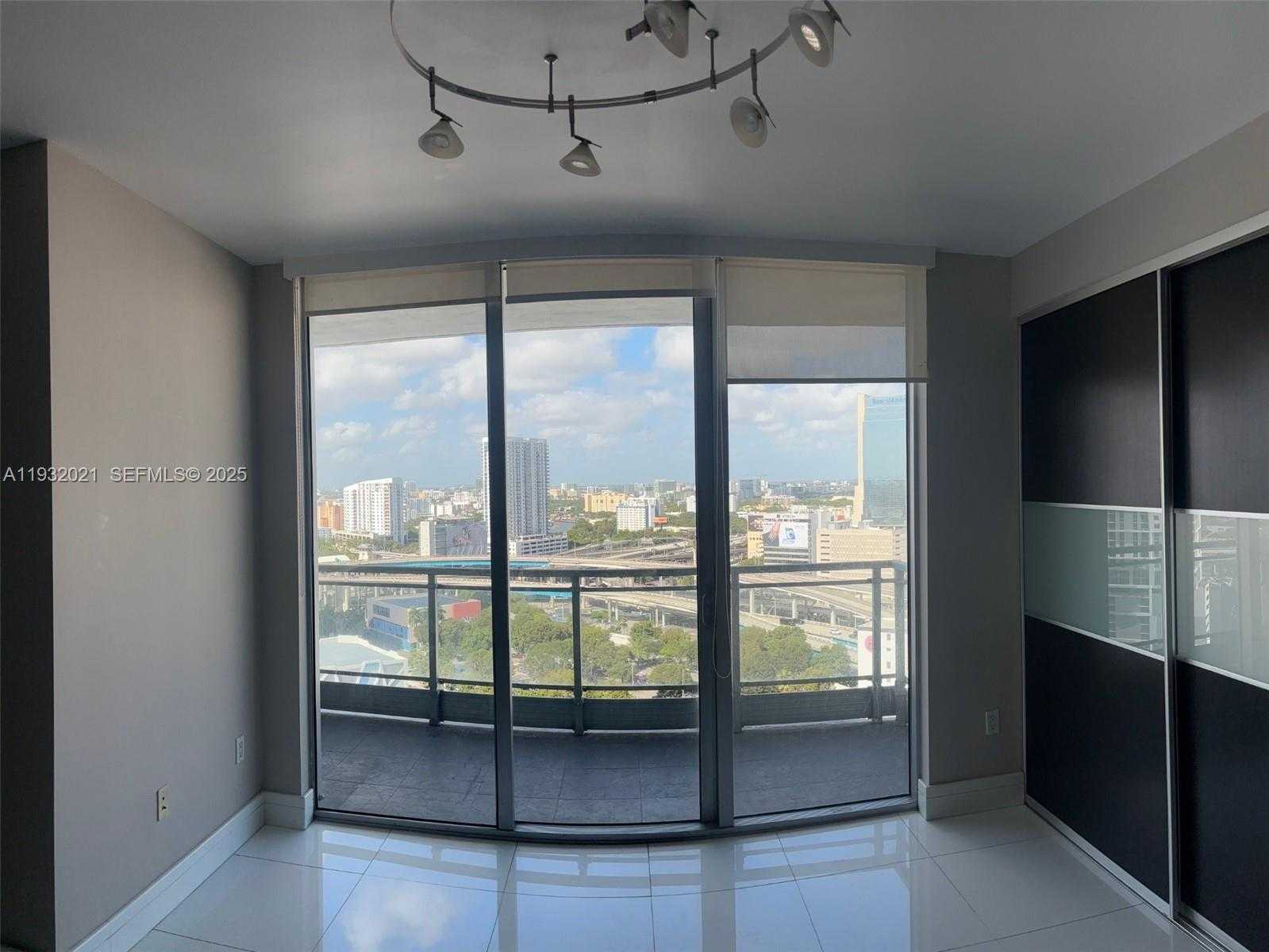 Small Image of 90 SOUTH WEST 3RD ST #2207, Miami Number 11