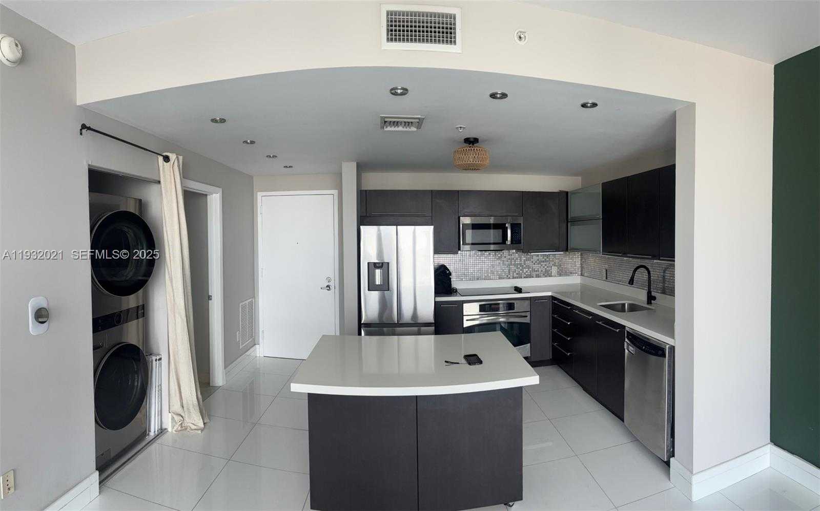 Small Image of 90 SOUTH WEST 3RD ST #2207, Miami Number 14