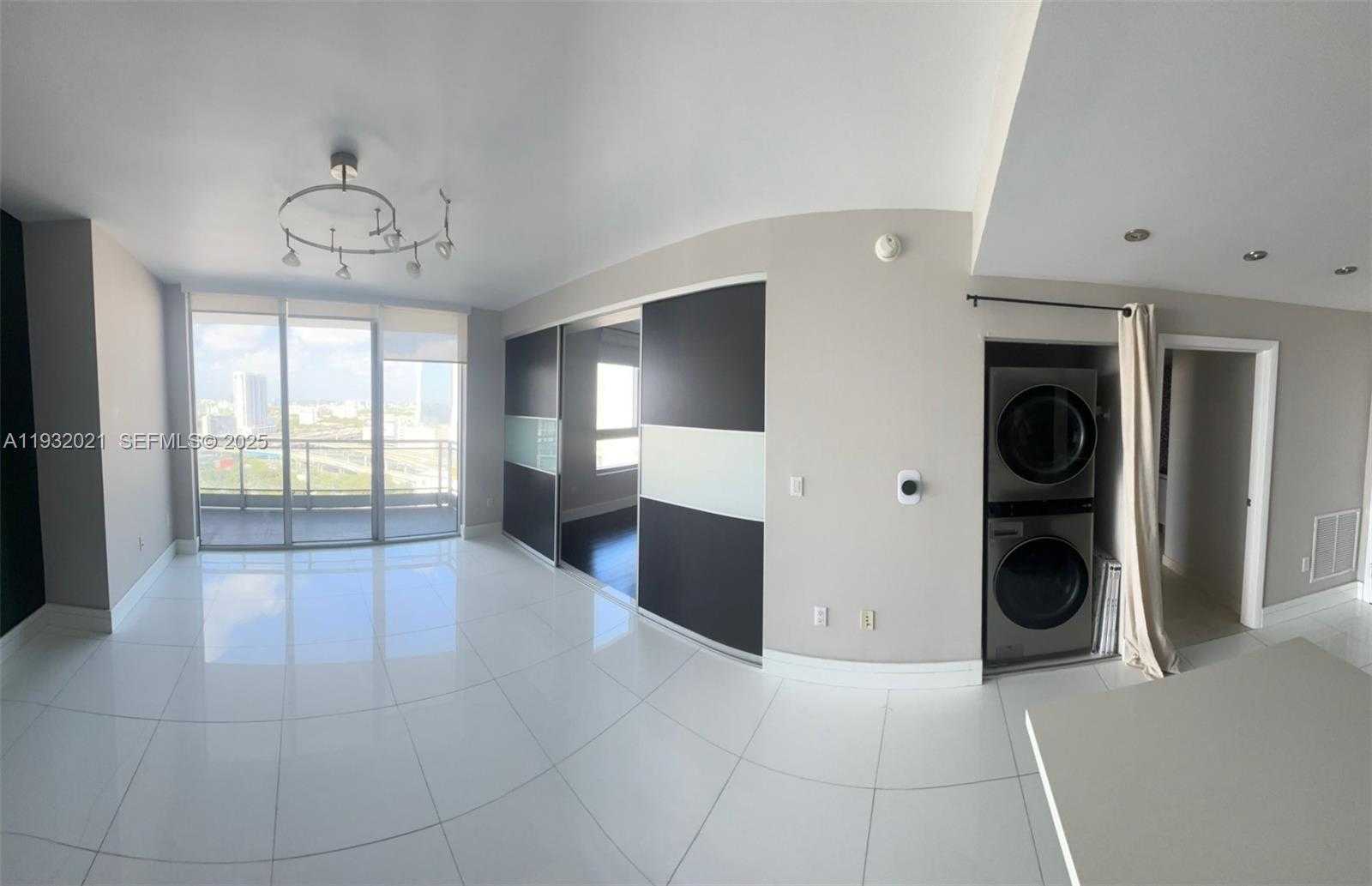 Small Image of 90 SOUTH WEST 3RD ST #2207, Miami Number 16