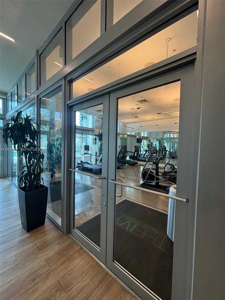 Small Image of 90 SOUTH WEST 3RD ST #2207, Miami Number 3