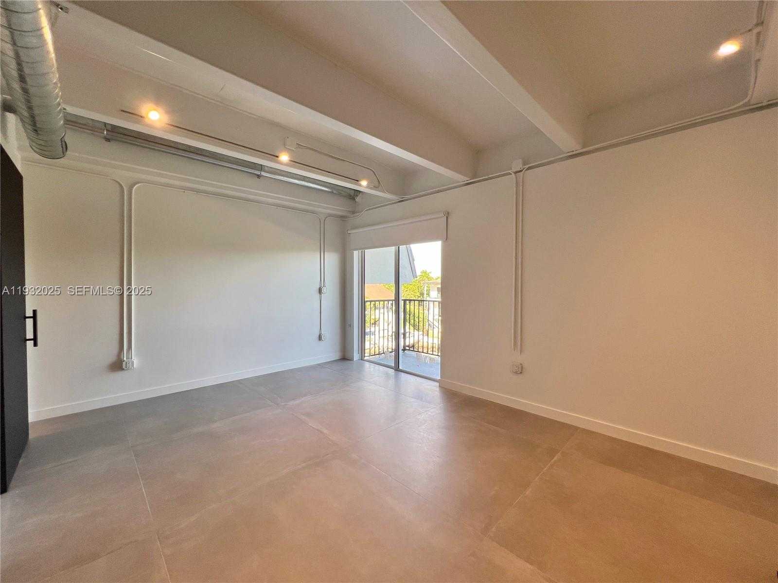 Small Image of 6815 EDGEWATER DR #308, Coral Gables Number 6