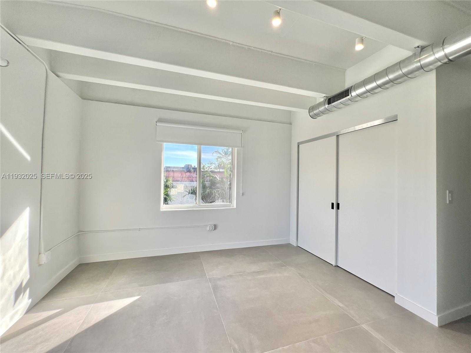 Small Image of 6815 EDGEWATER DR #308, Coral Gables Number 9