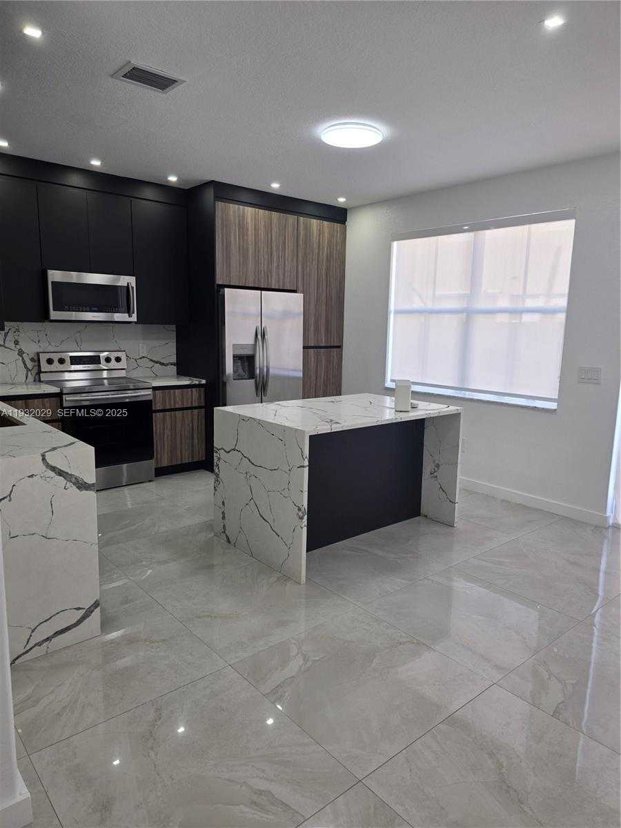 Small Image of 16643 SOUTH WEST 80TH TER #16643, Miami Number 11