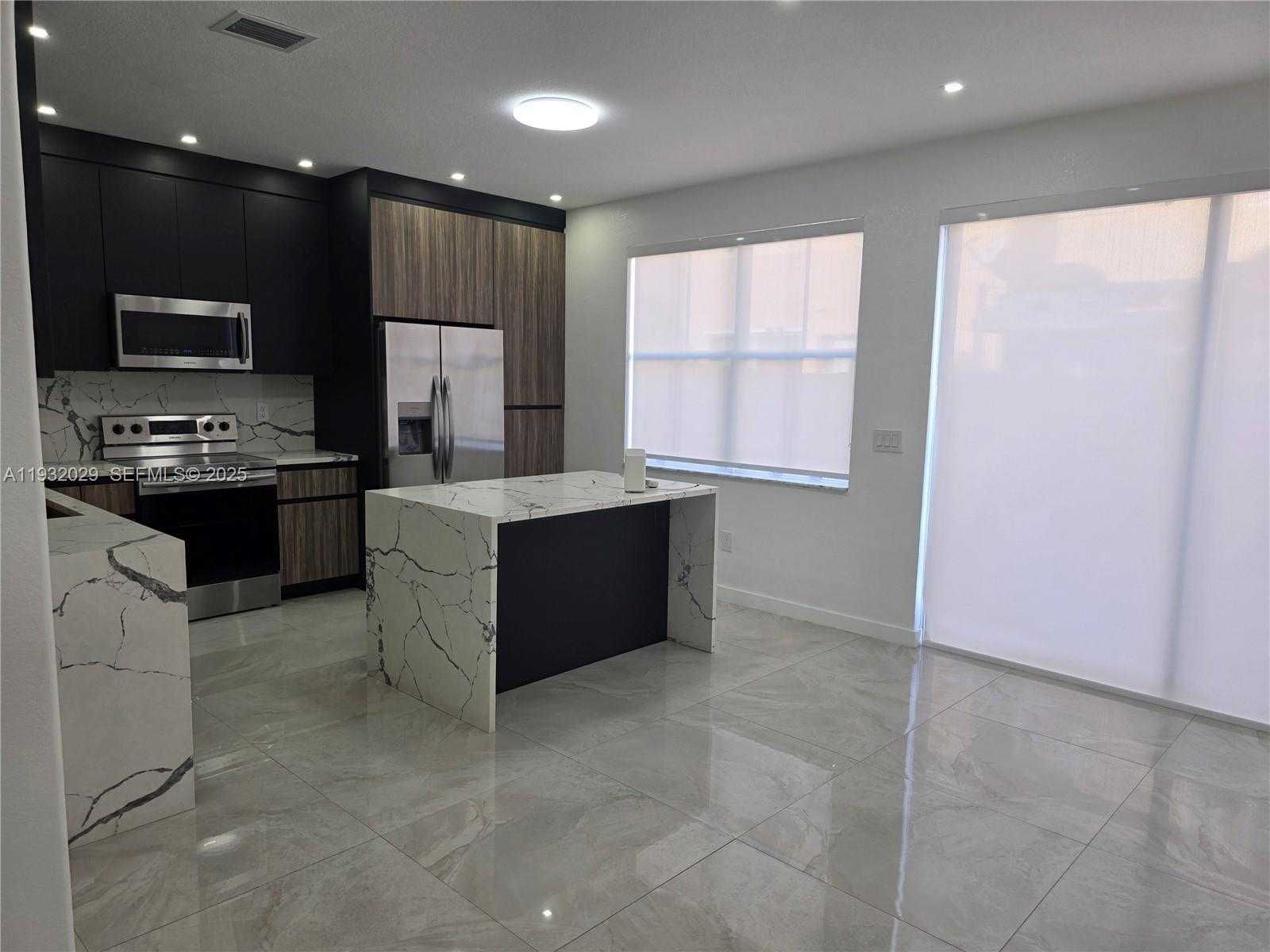 Small Image of 16643 SOUTH WEST 80TH TER #16643, Miami Number 14