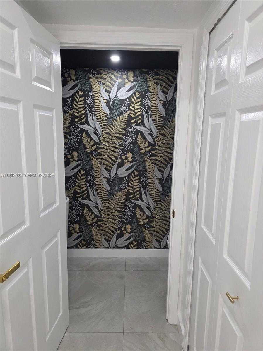 Small Image of 16643 SOUTH WEST 80TH TER #16643, Miami Number 22