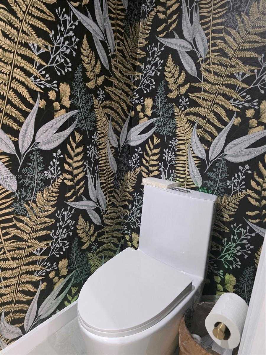 Small Image of 16643 SOUTH WEST 80TH TER #16643, Miami Number 24