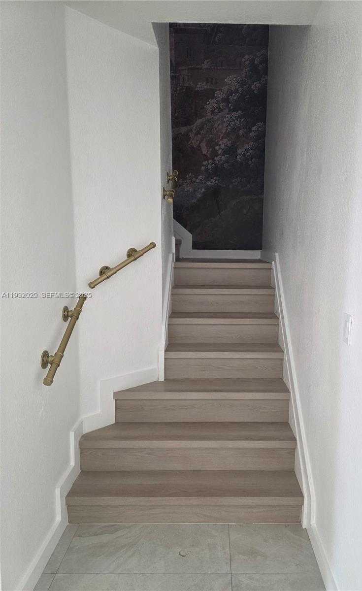 Small Image of 16643 SOUTH WEST 80TH TER #16643, Miami Number 29