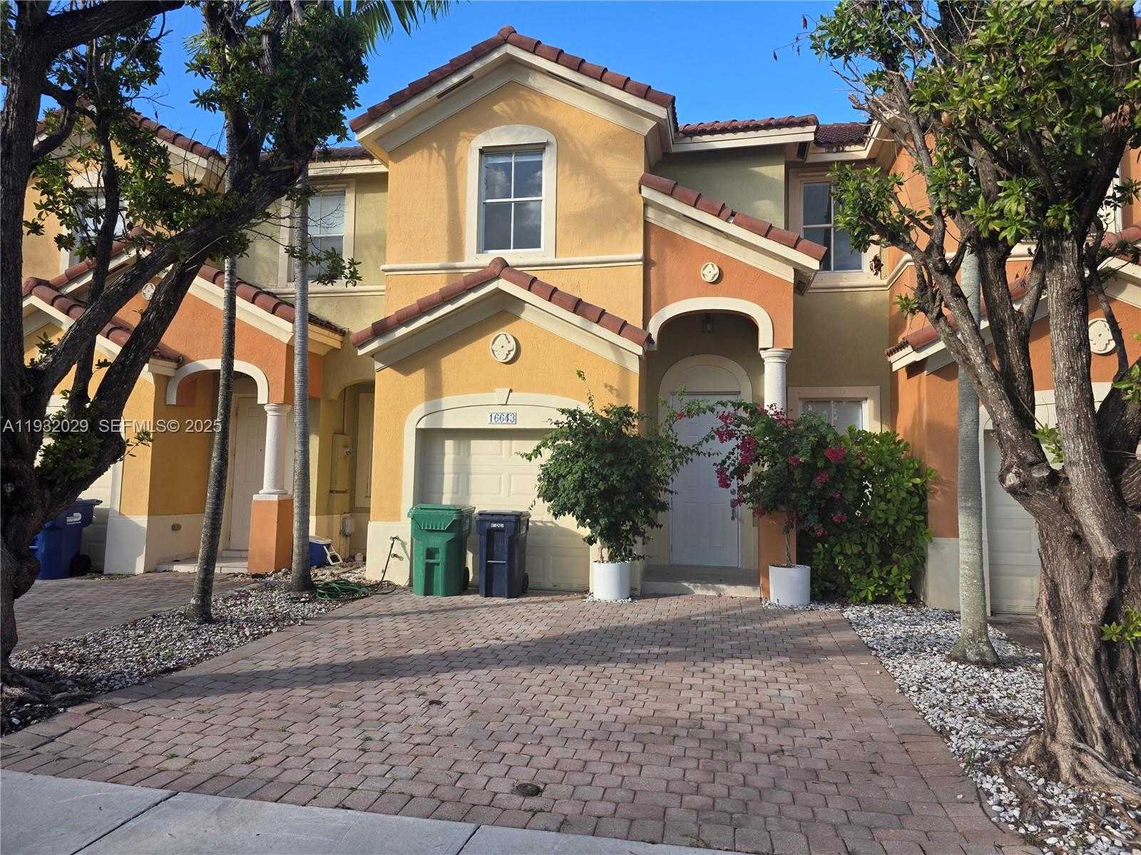 Small Image of 16643 SOUTH WEST 80TH TER #16643, Miami Number 3