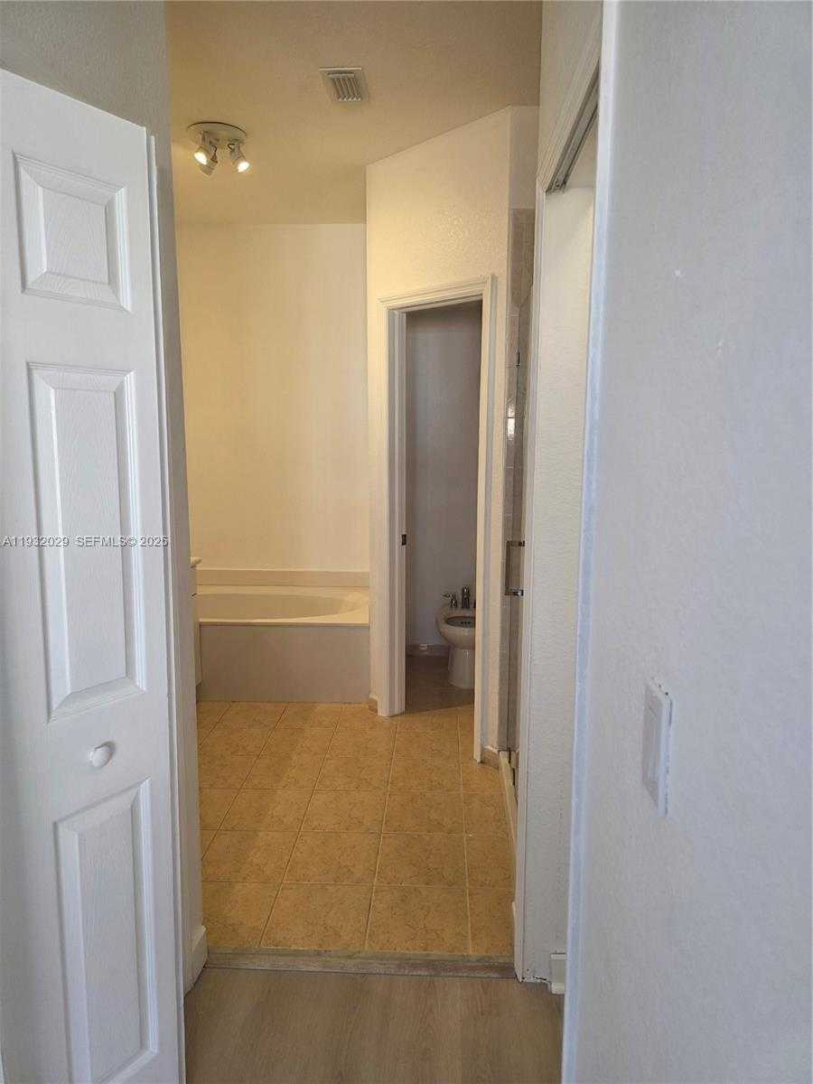 Small Image of 16643 SOUTH WEST 80TH TER #16643, Miami Number 38