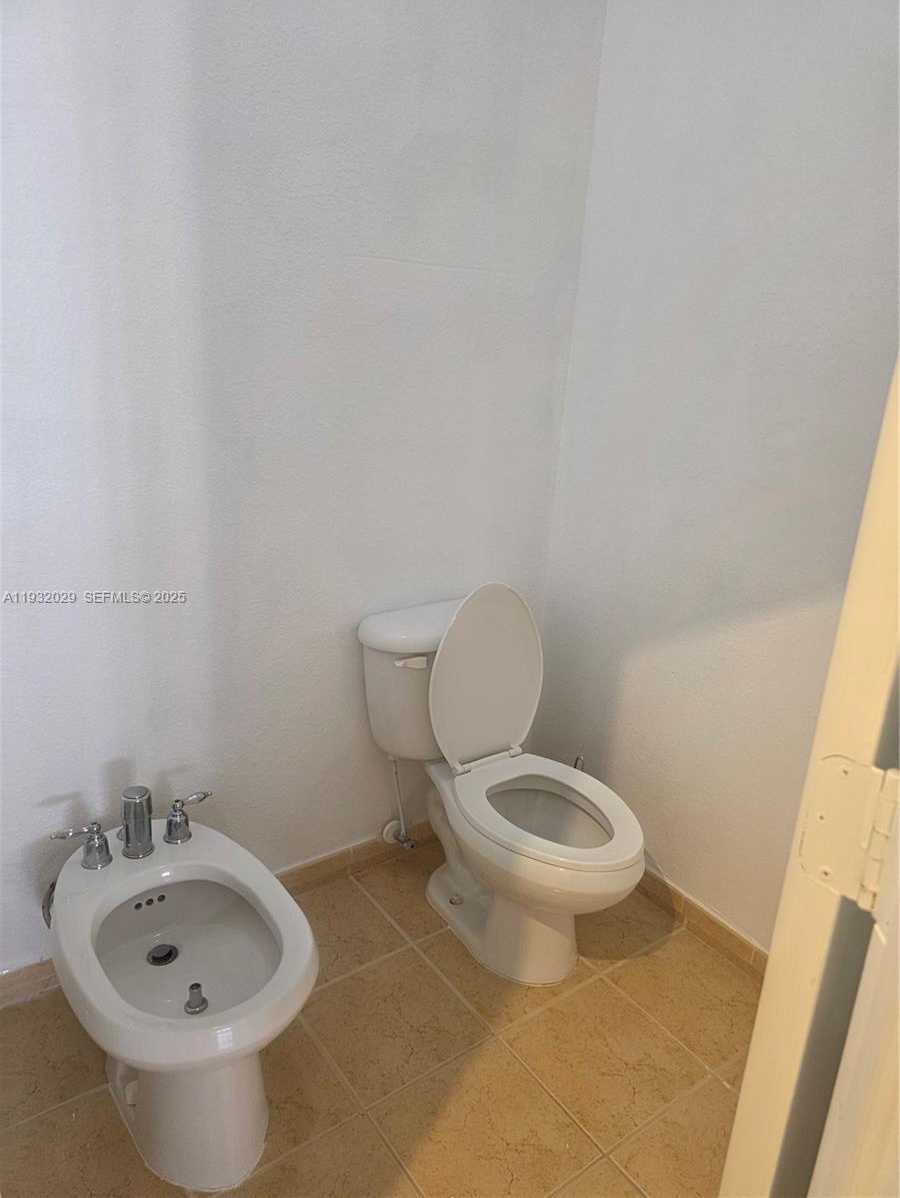 Small Image of 16643 SOUTH WEST 80TH TER #16643, Miami Number 42