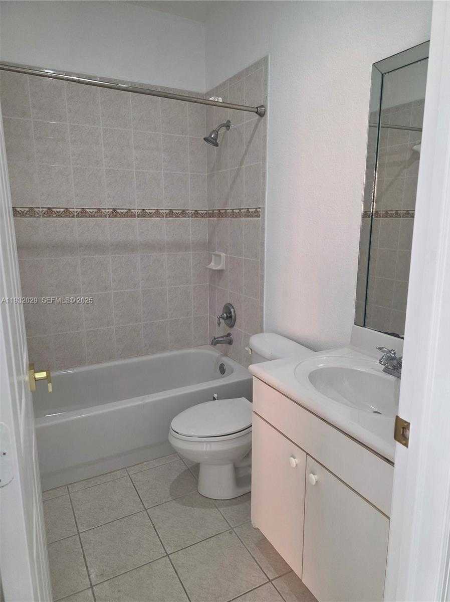 Small Image of 16643 SOUTH WEST 80TH TER #16643, Miami Number 50