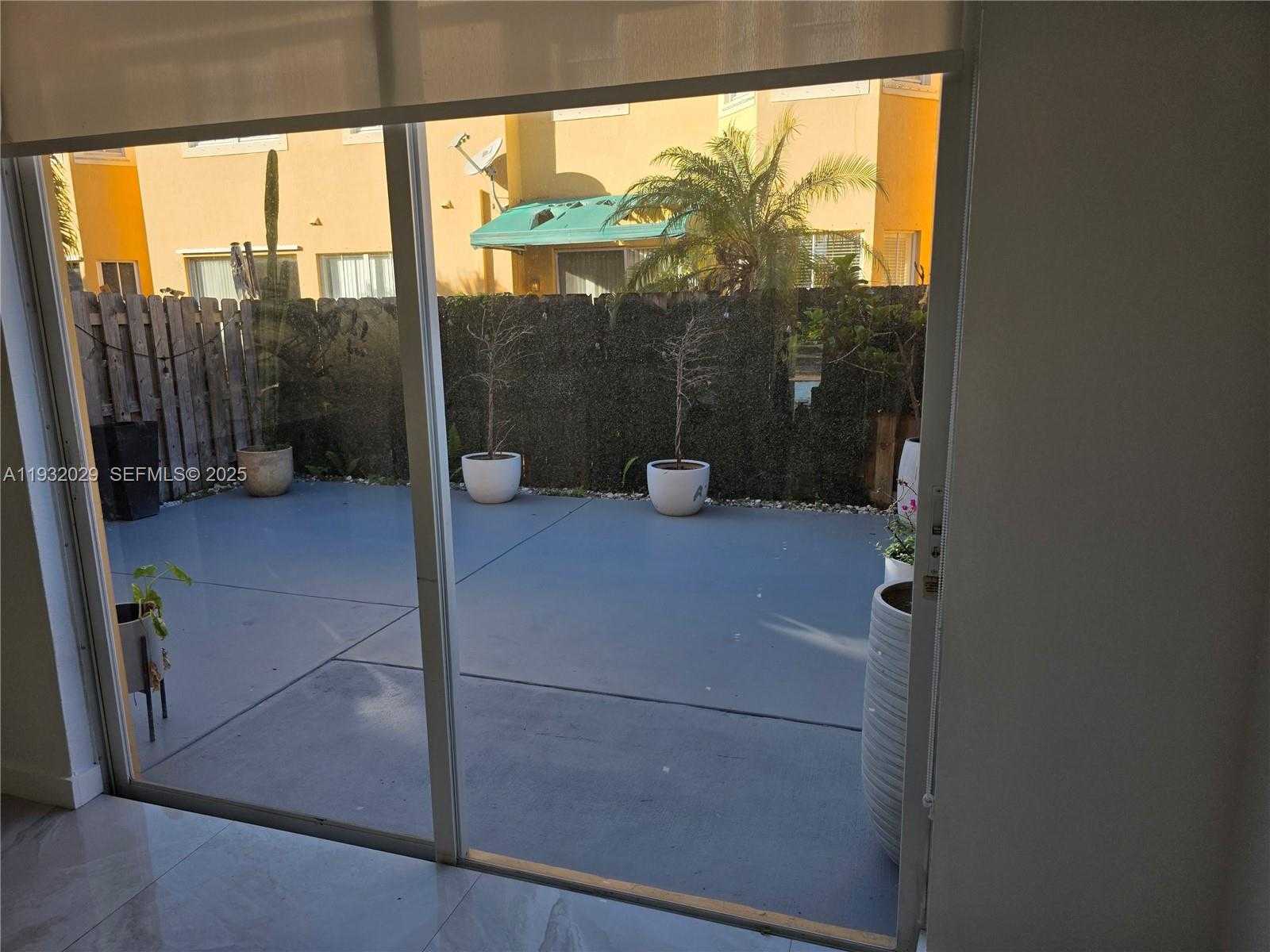 Small Image of 16643 SOUTH WEST 80TH TER #16643, Miami Number 64