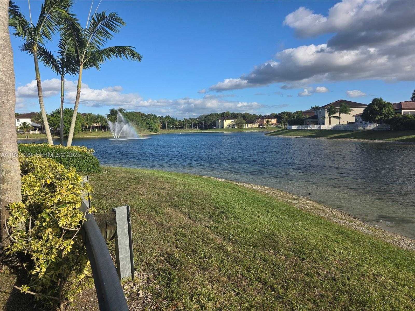 Small Image of 16643 SOUTH WEST 80TH TER #16643, Miami Number 69